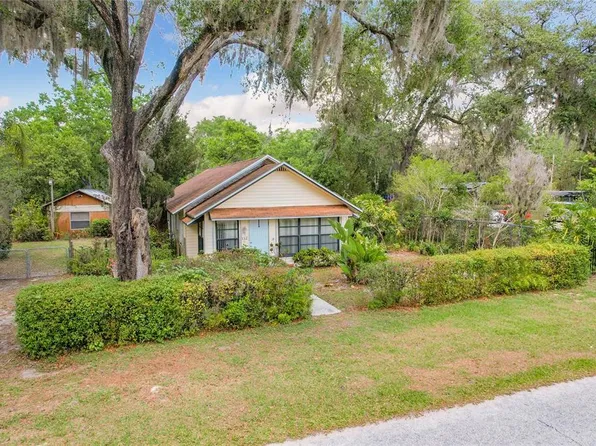 832 Oak St, Lake Wales, FL 33859