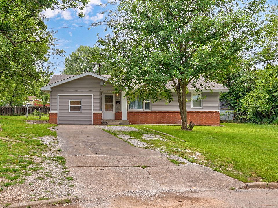 1st image of 2724 N Franklin Avenue