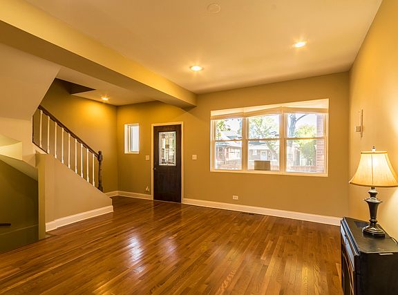 3rd image of 7640 S Eberhart Ave