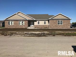 2009 Bent Creek Rd, Springfield, IL 62711