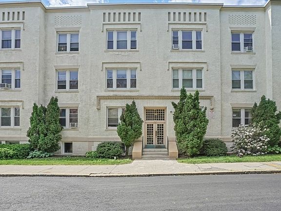 2nd image of 11 Radcliffe Rd #1