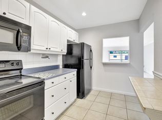 1939 Jefferson St APT 203, Hollywood, FL 33020