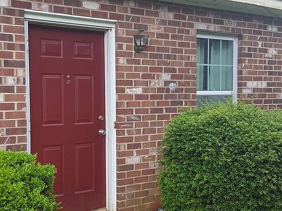 3rd image of 123 Valleydale Dr #B