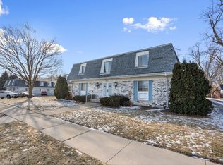 Sterling House Apartments, Elkhorn, WI 53121