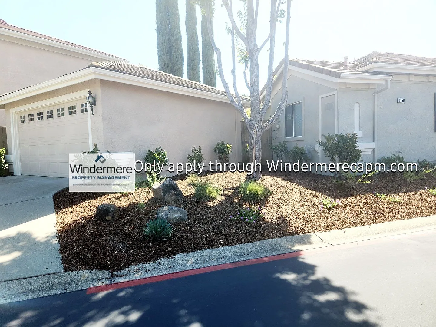 Bright 3 bedroom, 2 bath in Gated Community of Bentley Square! — Photo 2