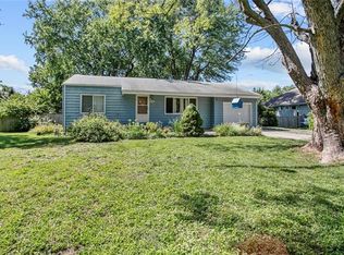 1910 S James Downey Rd, Independence, MO 64057
