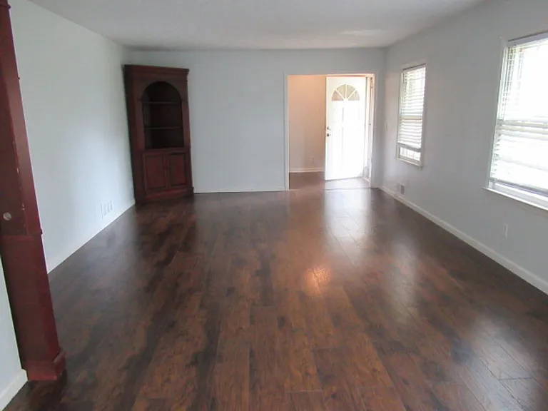 70 Gibson Dr — Photo 16