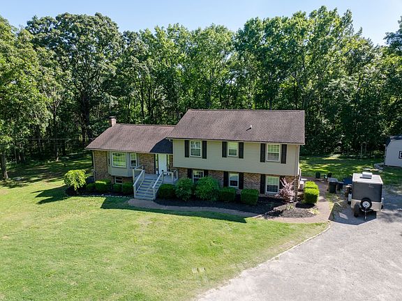 2nd image of 4708 Hessey Rd