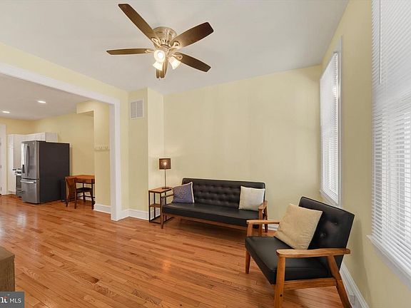 4th image of 3627 Keystone Ave
