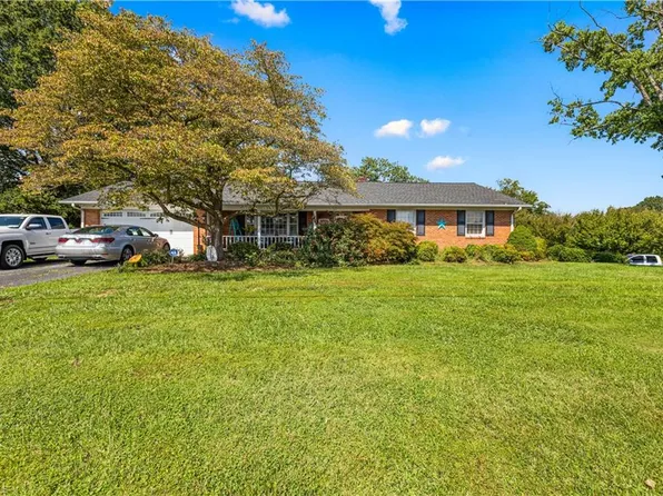 5337 State Highway 67, Boonville, NC 27011