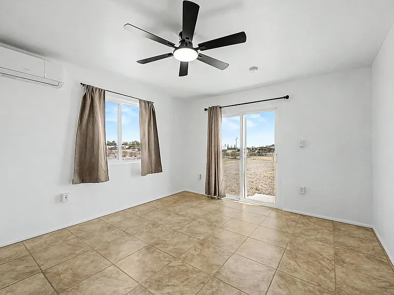34233 W Sahuaro St — Photo 5