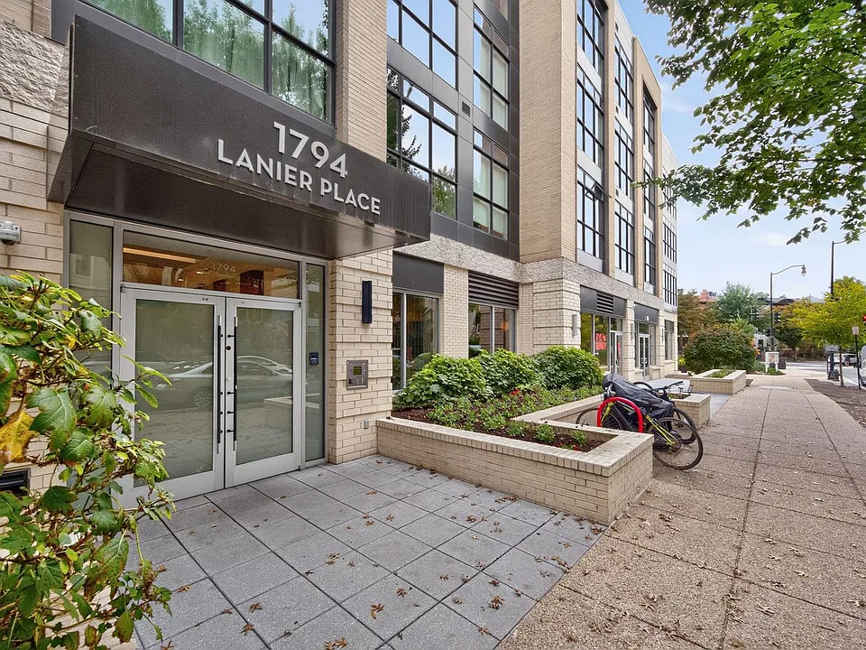 1794 Lanier Pl NW #409