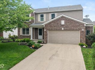 14446 Chapelwood Ln, Fishers, IN 46037