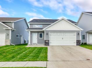 2728 11th St W, West Fargo, ND