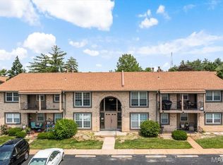 3159 Carefree Ln APT B, Florissant, MO 63033