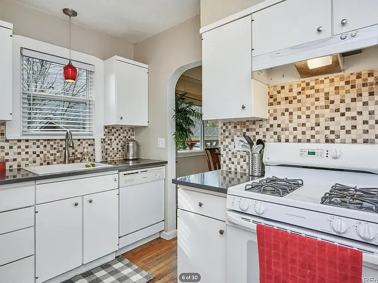 4640 Bryant St — Photo 29
