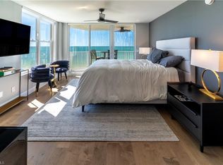 10701 Gulf Shore Dr APT 701, Naples, FL 34108