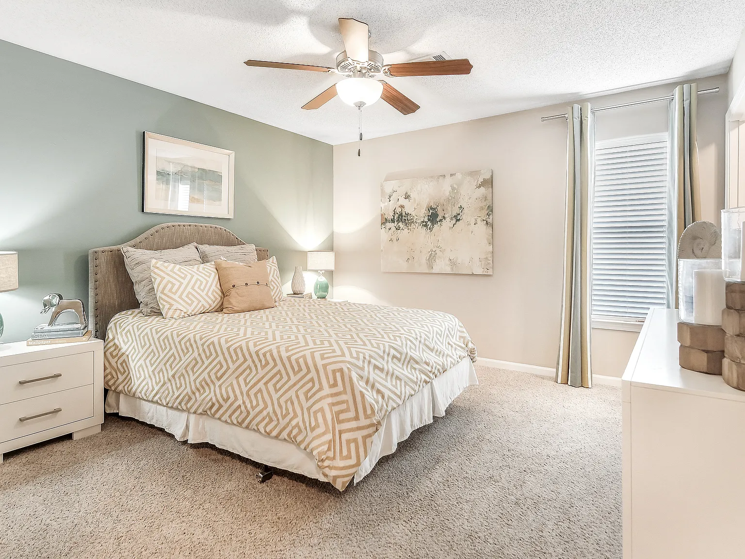 Avalon Apartment Homes — Photo 2