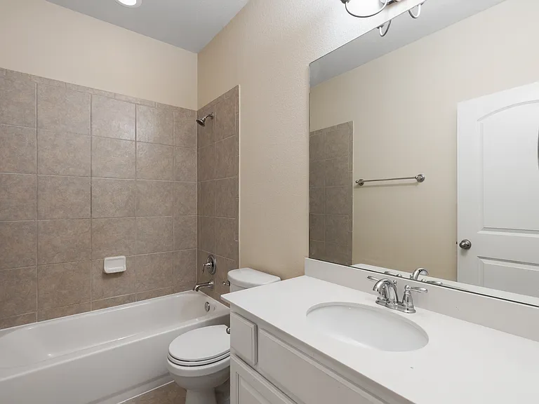 2428 Granite Hill Dr — Photo 70