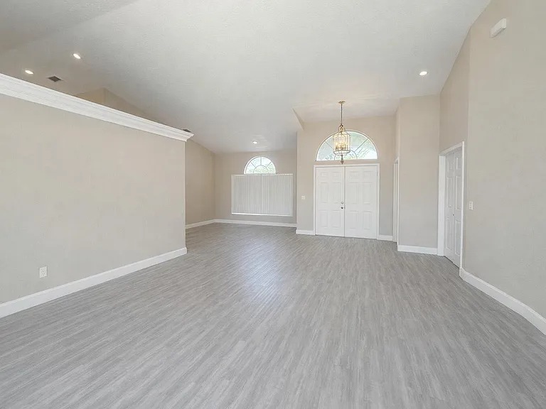 1168 Hatteras Cir — Photo 13