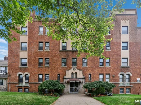303 Hamilton Pl APT C2, Hackensack, NJ 07601