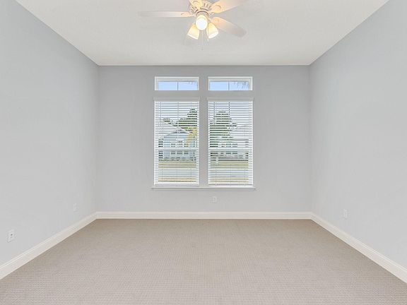 5th image of 282 Caribbean Pl