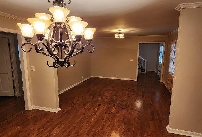 6107 Lottie Ln — Photo 4