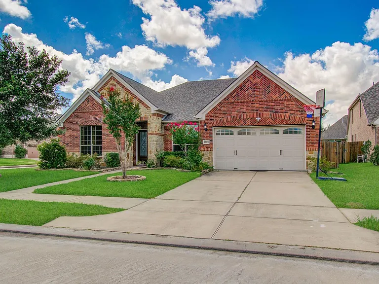 25314 Celtic Terrace Dr — Photo 1