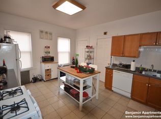 25 Pratt St #2F, Allston, MA 02134