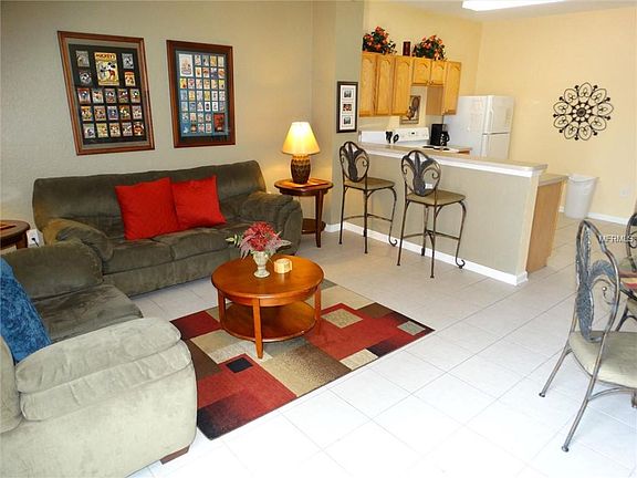 3rd image of 2526 Maneshaw Ln