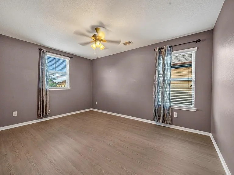 11623 Greensbrook Garden Dr — Photo 18