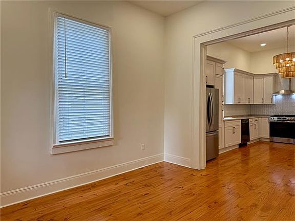 5th image of 128 N Alexander St