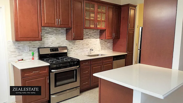 Rented by ZealEstate Group Inc | media 1