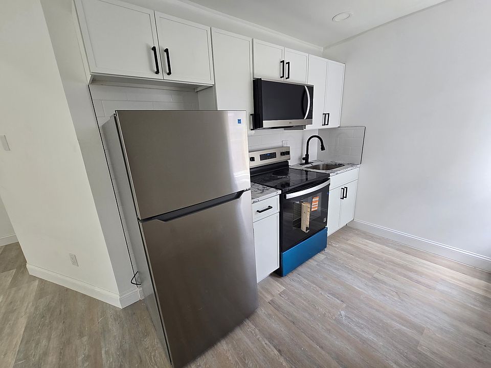1st image of 4514 Osage Ave #3R