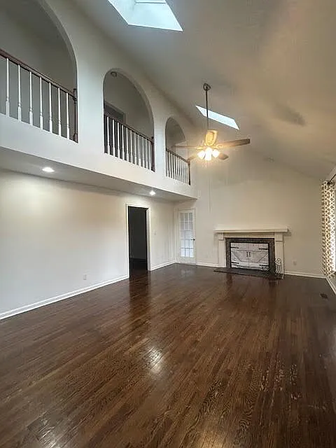 Building Photo - 117 Pin Oak Rd