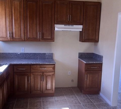 4th image of 1268 S Brannick Ave