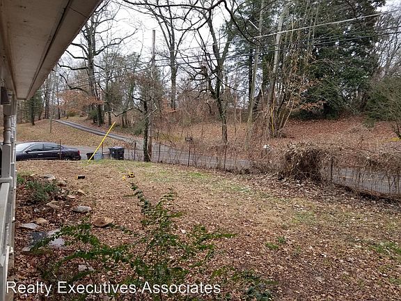 5th image of 2831 Island Home Ave