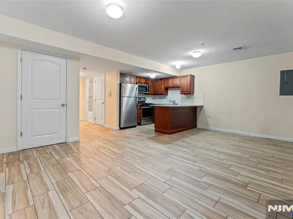 453-455 Washington St, Newark, NJ