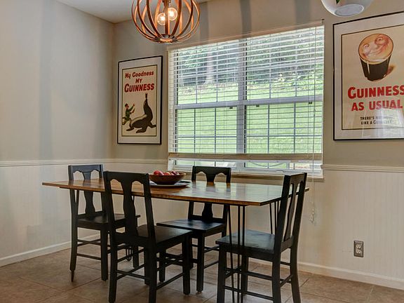 5th image of 9241 Countryway Dr