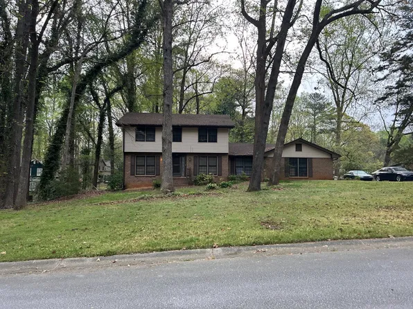 648 Bralorne Dr, Stone Mountain, GA 30087