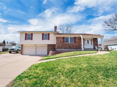 99 Lost Dutchman Dr, Saint Peters, MO, 63376