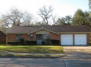 4011 Wuthering Heights Dr, Houston, TX 77045