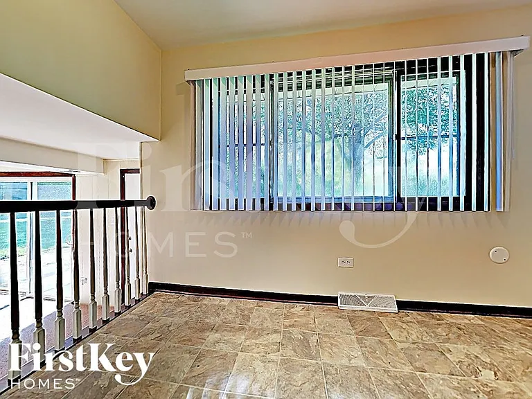 22600 Amy Dr — Photo 6