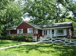 409 Ski Hill Rd, Fox River Grove, IL 60021