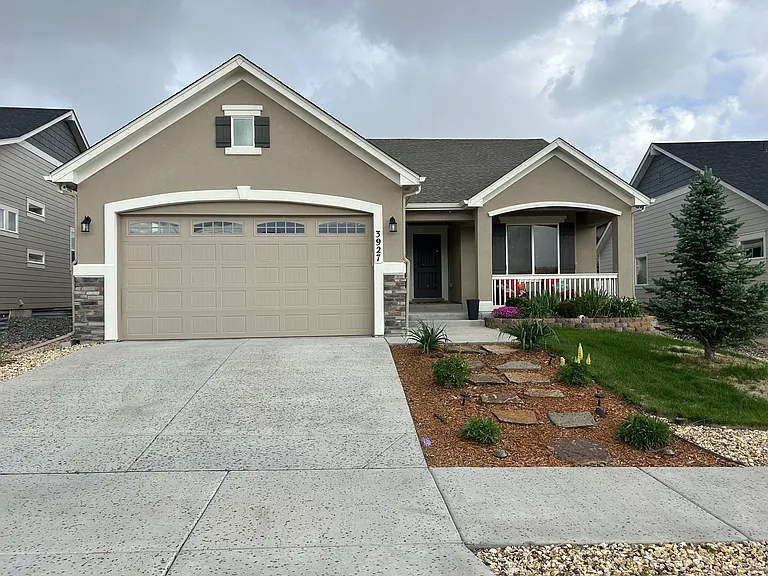 3927 Ivy Hill Dr — Photo 1