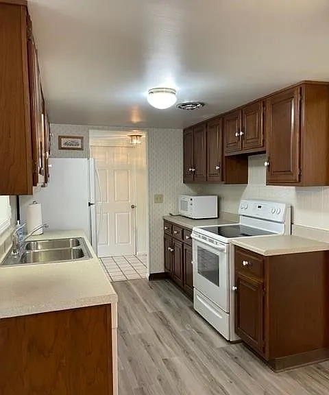 6960 Carriage Hill Dr #101 — Photo 9