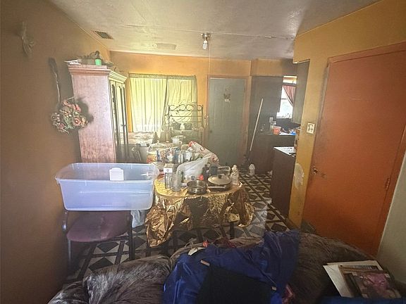 3rd image of 6224 Highland Hills Dr