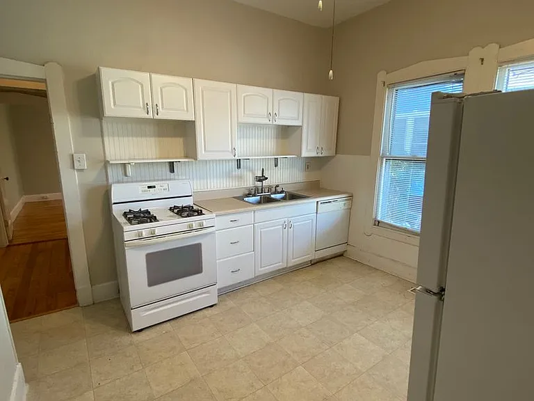 111 Miller Ave — Photo 18
