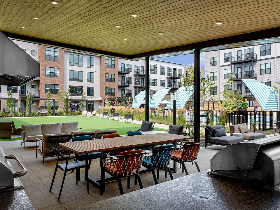 The Thomas at GVX: Grills, Lounge and TV's.