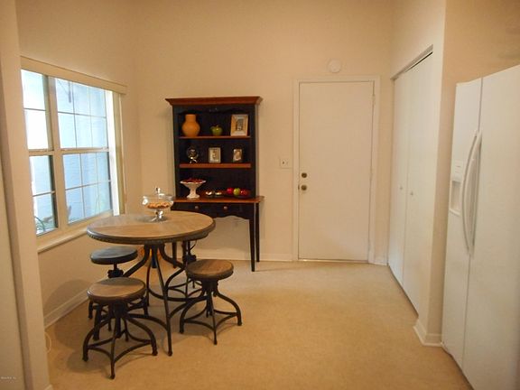 3rd image of 8006 SW 115th Loop